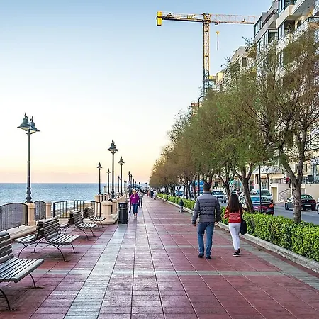 3 Bedroom - Close To Promenade شقة *