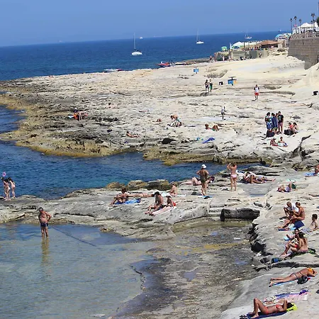 3 Bedroom - Close To Promenade Apartament Sliema